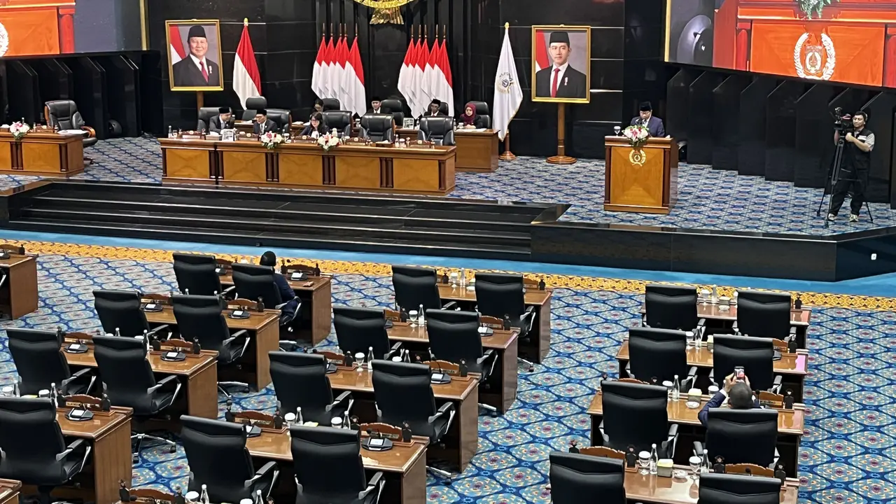 Gubernur DKI Jakarta Pramono Anung di Rapat Paripurna DPRD DKI Jakarta, Kamis (1/10/2026).