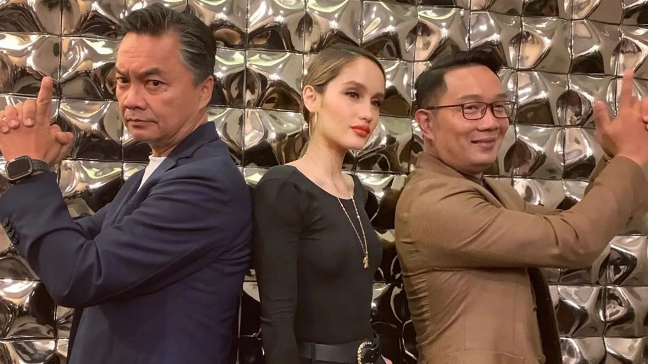 Dino Patti Djalal, Cinta Laura, dan Ridwan Kamil