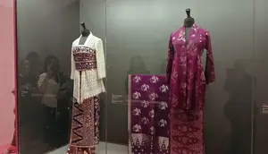 Jakarta Fashion Week Hadirkan Waves of Weave, Saat Kebaya Jadi Benang Merah Budaya Asia Tenggara