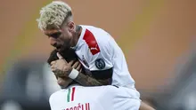 Pemain AC Milan, Samu Castillejo, melakukan selebrasi usai membobol gawang Lecce pada laga Serie A di Stadion Via del Mare, Senin (22/6/2020). AC Milan menang 4-1 atas Lecce. (Spada/LaPresse via AP)