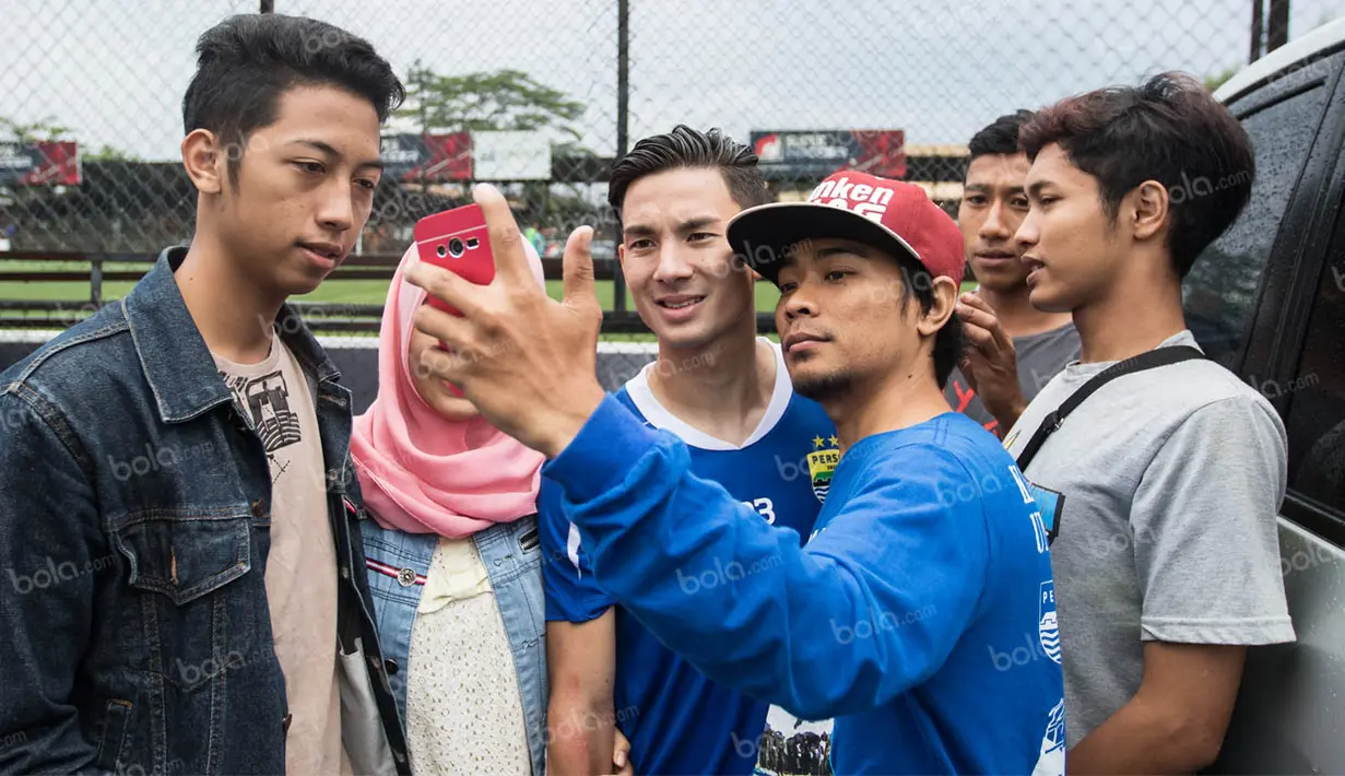 Kim Jeffrey Kurniawan merupakan andalan lini tengah Persib Bandung yang sebelumnya sempat bermain untuk PBR. (Bola.com/Vitalis Yogi Trisna)