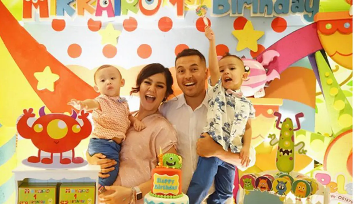 Pemeran Milly dalam film layar lebar Ada Apa dengan Cinta?, Sissy Priscillia baru saja merayakan ulang tahun anak keduanya, Mikkairo Riley Sungkar. Ia memiliki tradisi yang telah turun temurun dari orang tuanya. (Instagram/sysiio)