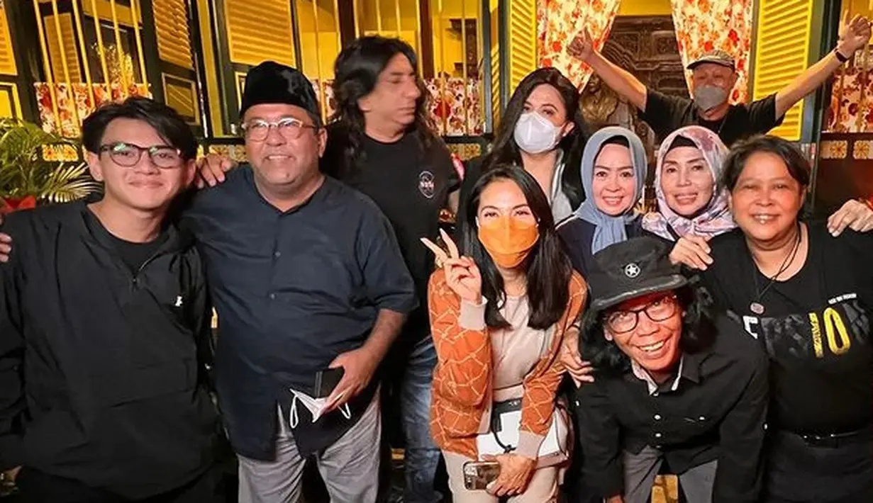 [Instagram/sutykarno]