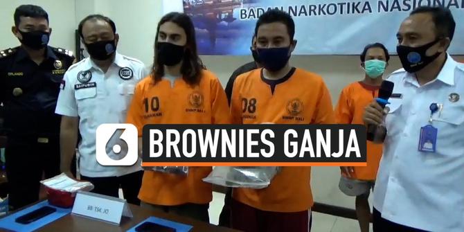VIDEO: Mahasiswa Amerika Selundupkan Ganja Berbentuk Brownies