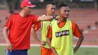 Widyantoro akhirnya terpilih sebagai pelatih Persis Solo untuk ISC B 2016. (Bola.com/Romi Syahputra)
