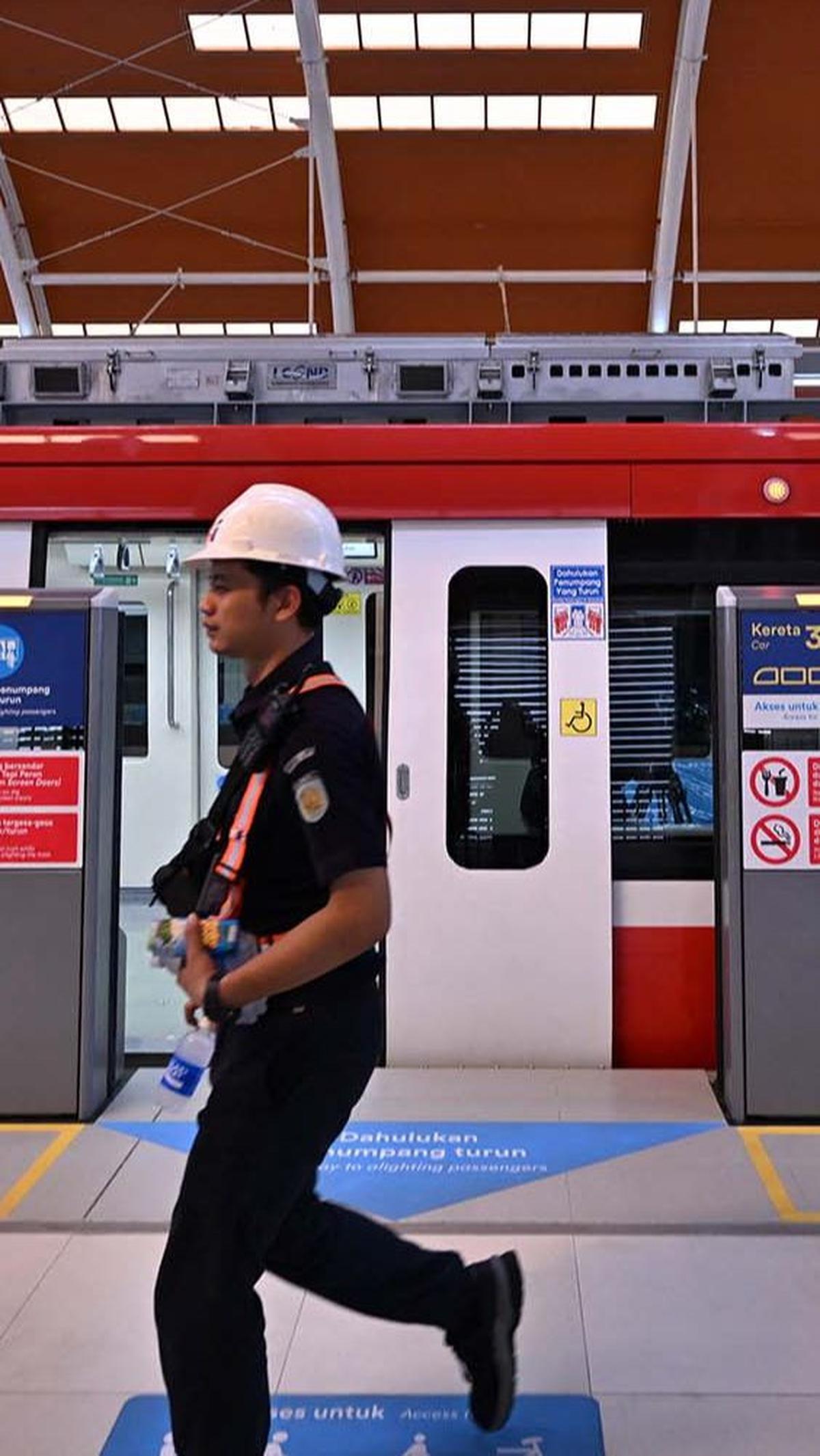 Diketahui, LRT Jabodebek nantinya akan terintegrasi dengan moda transportasi lainnya seperti MRT, TransJakarta, kereta bandara, hingga KRL.
