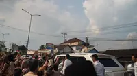 Kala Warga dan Anak-Anak Sekolah Antusias Sapa Prabowo di Magelang
