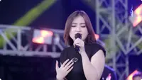 Shinta Arshinta Selendang Biru, Lirik Lagu dan Makna Tentang Cinta yang Pudar