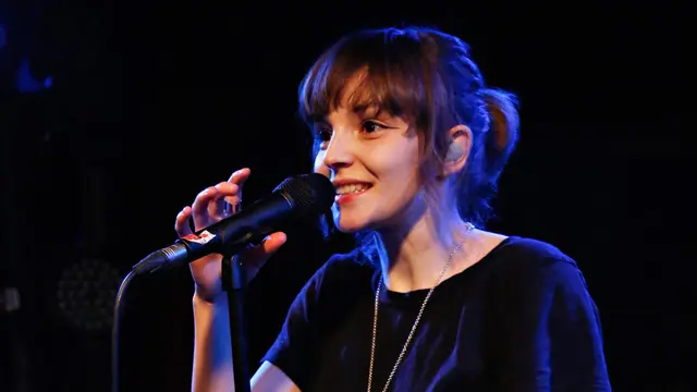 Lauren Mayberry