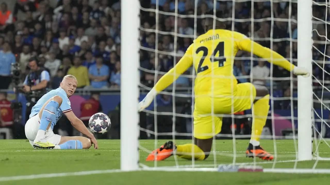 Pemain Manchester City Erling Haaland