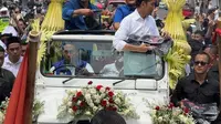 Meriah! Pawai Naik Jeep Terbuka, Jokowi Bareng Ahmad Luthfi dan Gus Yasin Pawai Disambut Puluhan Ribu Warga Banyumas