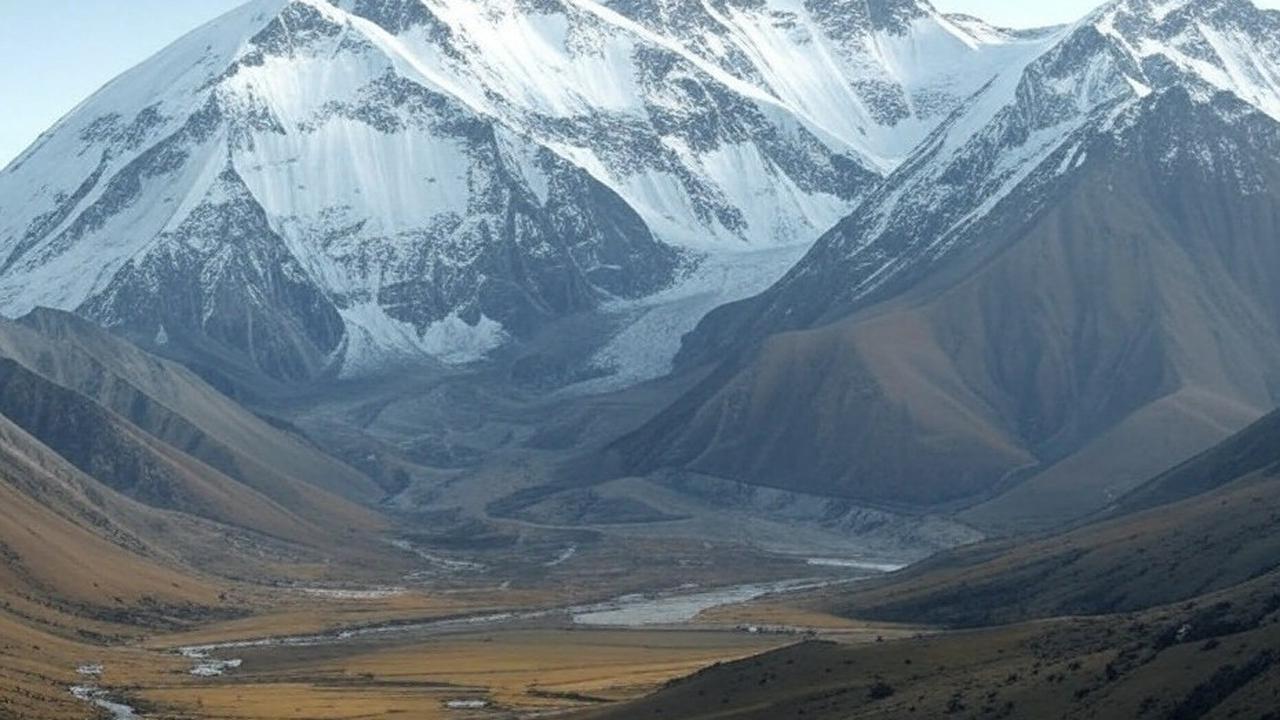 Everest Tak Lagi Jadi Gunung Tertinggi di Dunia