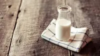 Minum susu juga hal lain yang baik untuk dilakukan ketika Anda menderita depresi. Susu merupakan sumber yang baik untuk protein dan juga mengandung nutrisi yang diperlukan untuk meningkatkan produksi serotonin dalam tubuh Anda. (Istimewa)