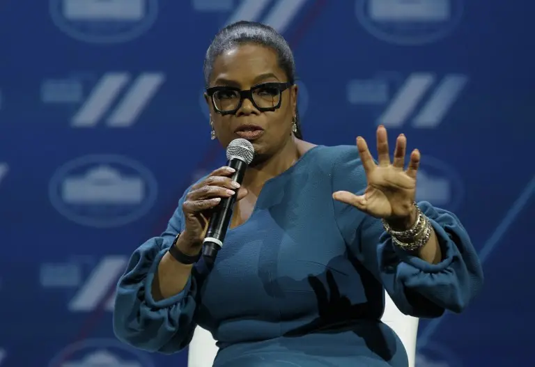 Oprah Winfrey miliki Globar Express XRS Jet yang miliki kapasitas 10 penumpang. (YURI GRIPAS / AFP)