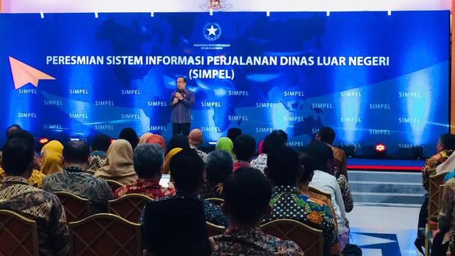 Menteri Sekretaris Negara Pratikno memberikan sambutan dalam peluncuran SIMPEL di Gedung Krida Bhakti