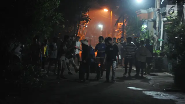 Tradisi Bangunkan Sahur
