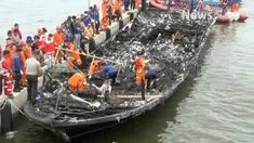 Polda Metro Jaya mengerahkan tim Disaster Victims Identification (DVI) untuk memulai identifikasi korban kebakaran Kapal Mesin (KM) Zahro Expres di Rumah Sakit Polri Kramatjati, Jakarta Timur.