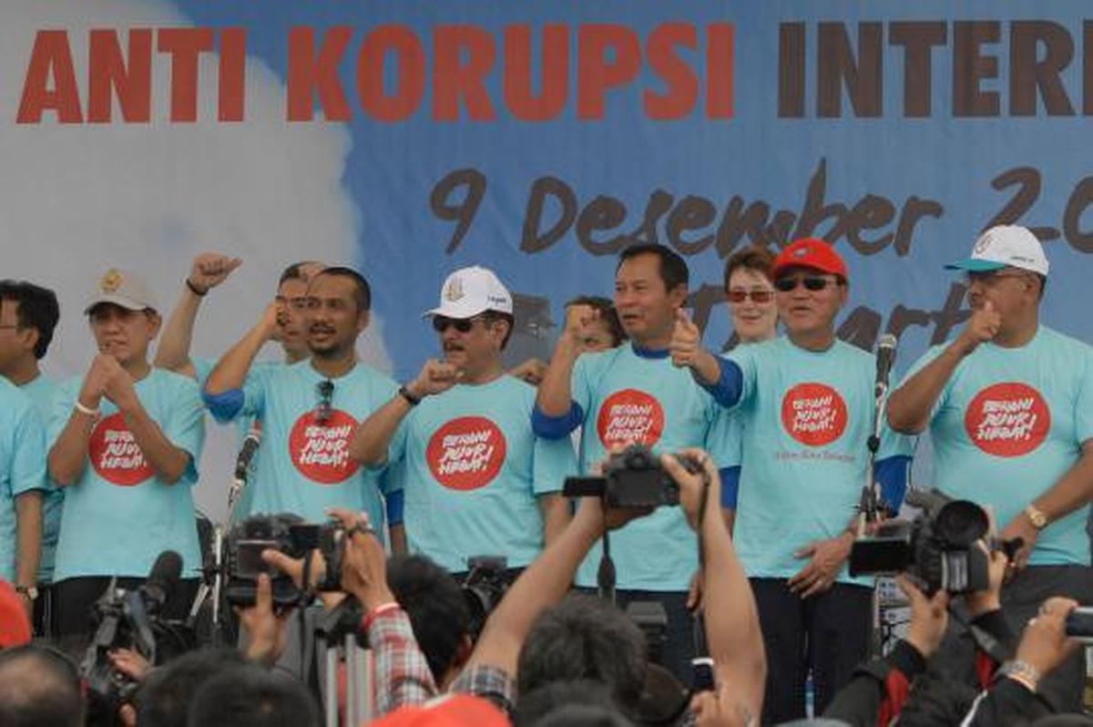 Para pejabat peringati Hari Antikorupsi Dunia di Monas