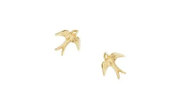 Anting Meghan Markle