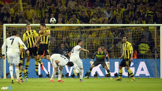 ronaldo-freekick-130425a.jpg