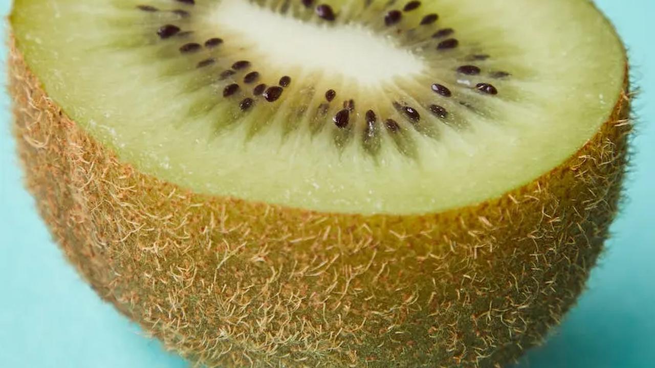 9. Kiwi: Serat dan Nutrisi Buah untuk Diet