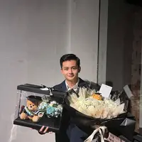 Randy Martin merayakan kelulusannya. (Foto: Instagram/randymartinnn)