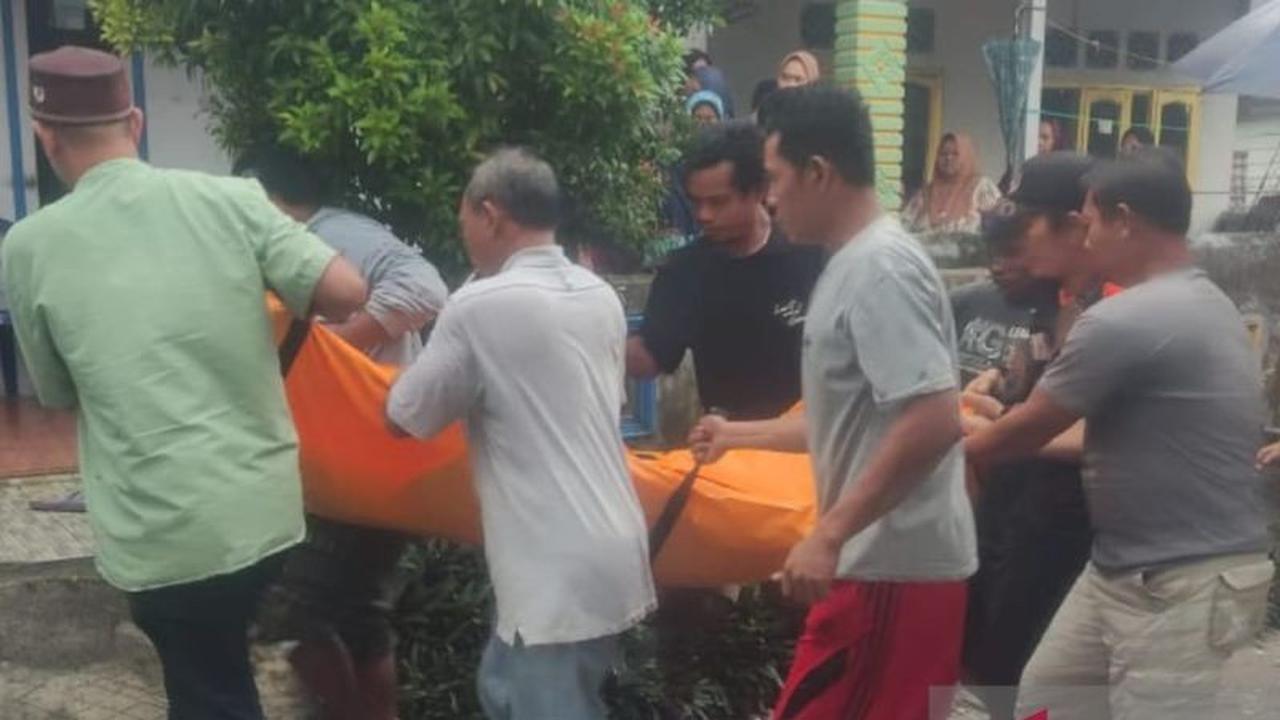 Nelayan Sungailiat Meninggal Tersambar Petir Saat Melaut, Anak Kandung Luka-luka