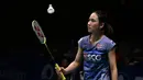 Pebulu tangkis Thailand, Nitchaon Jindapol saat melawan pemain Jepang Sayaka Sato di Semifinal Indonesia Open 2017 di Jakarta, Sabtu (17/6). Jindapol kalah 21-13, 18-21, 14-21. (Liputan6.com/Helmi Fithriansyah)