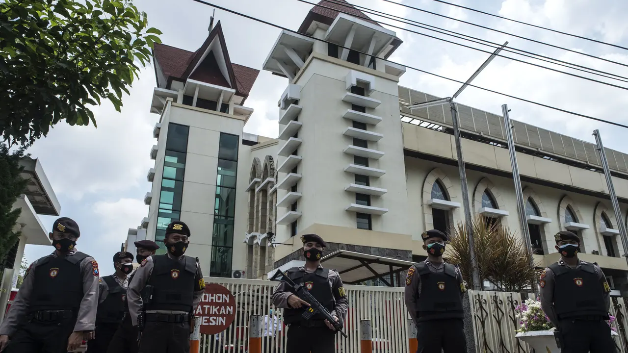 Jelang Perayaan Paskah, Penjagaan Gereja di Surabaya Diperketat