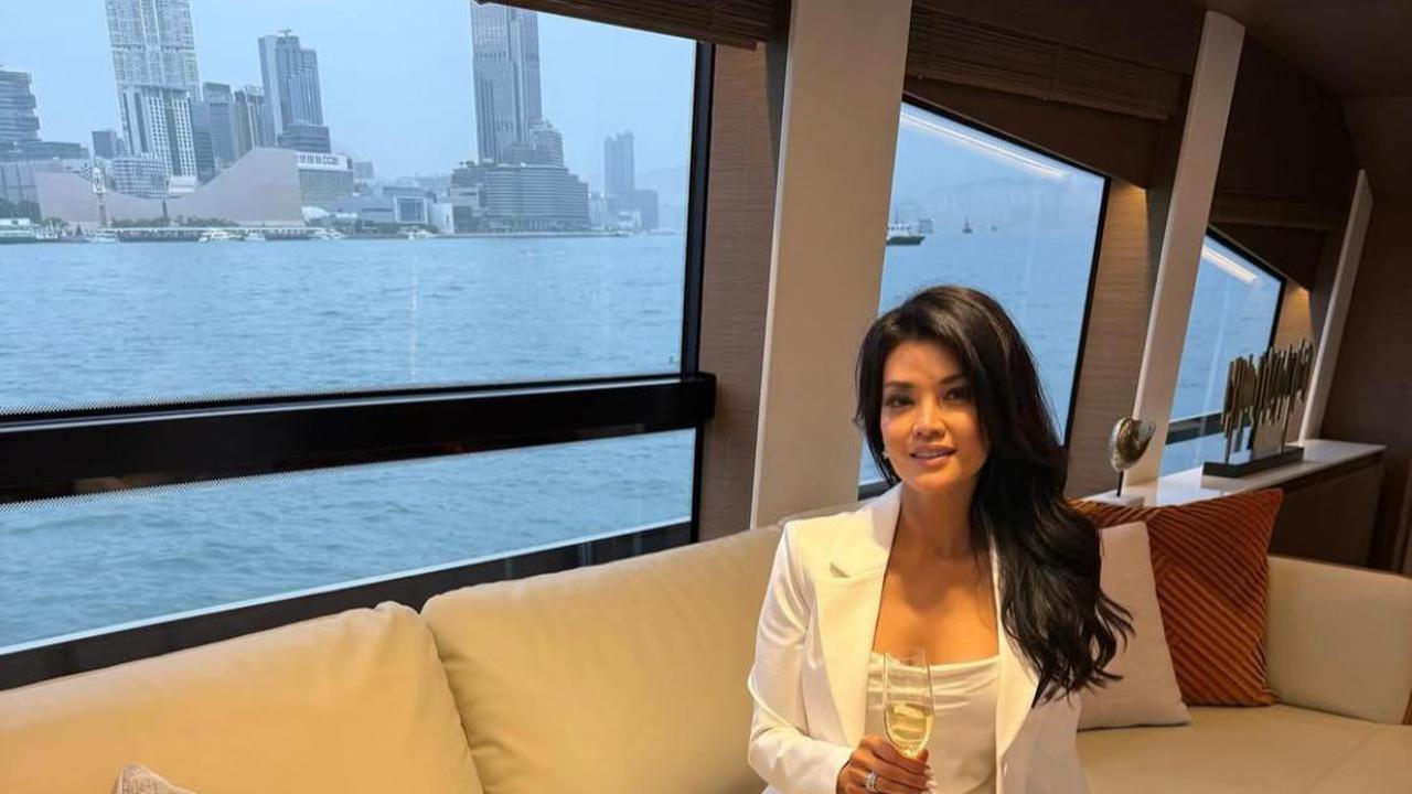 7 Potret Farah Quinn Rayakan Ulang Tahun Ke-45 dengan Gaya Mewah di Hong Kong