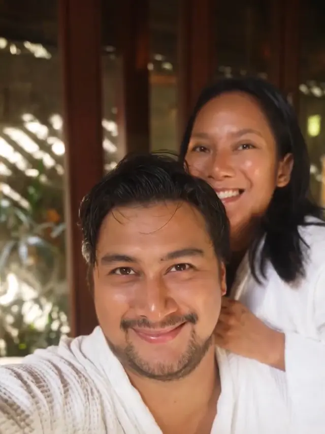Tara Basro Jadi Makeup Artist Pribadi Daniel Adnan, Intip Berbagai Produknya