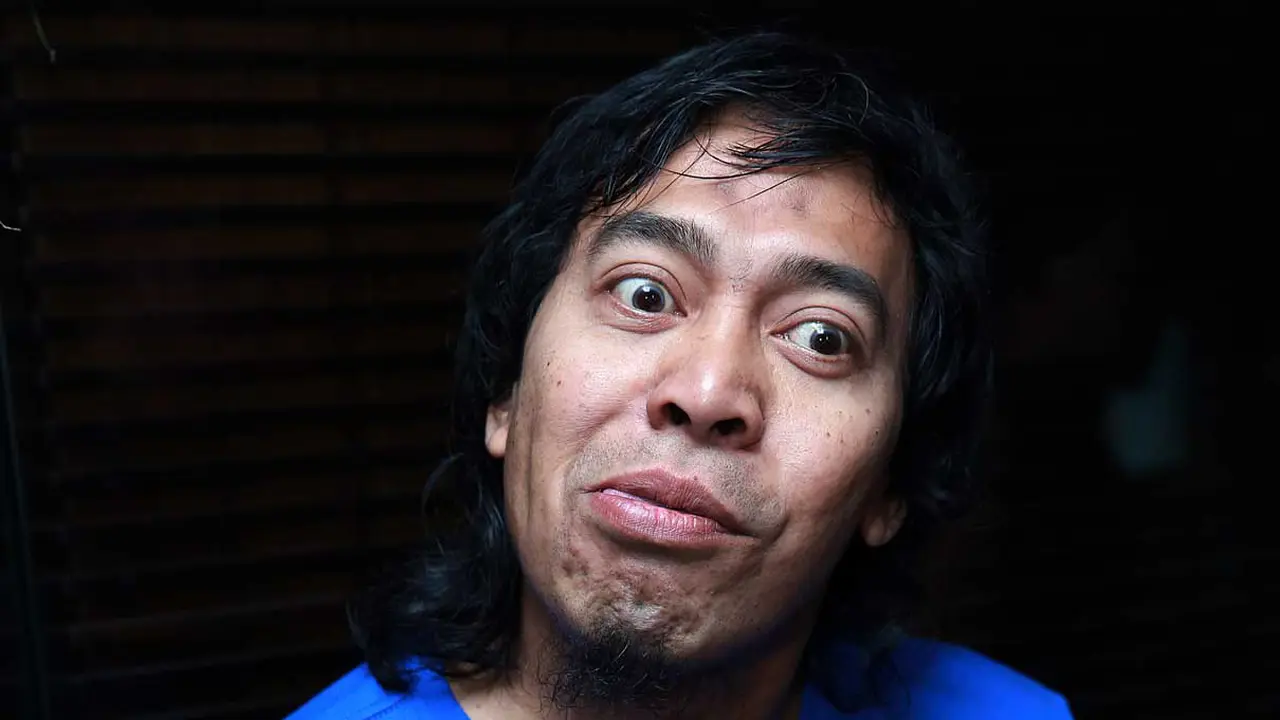[Bintang] Komeng
