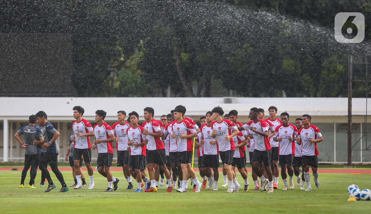 Latihan ini merupakan persiapan Timnas Indonesia U-20 mengikuti Piala Asia U-20 2025 di China pada 12 Februari sampai 1 Maret 2025 mendatang. (Liputan6.com/Angga Yuniar)
