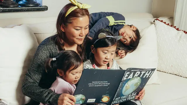 7 Cara Mudah untuk Menanamkan Empati Pada Anak (photo by pexels.com)