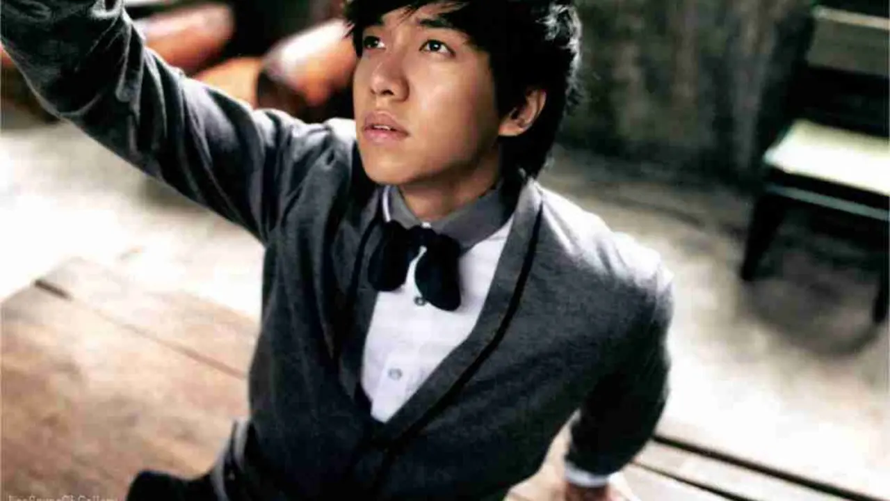 Lee Seung Gi Tak Sabar Hibur Penggemar dengan Suara Indahnya