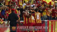 Pemain Selanggor FA merayakan gol yang dicetak Ahmad Hazwan Bakri ke gawang Kedah FA dalam final Piala Malaysia di Stadion Shah Alam, Selangor, Sabtu (12/12/2015). (Instagram/Faselangor.my))
