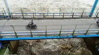 Kondisi Air di Bendungan Pamarayan, Kabupaten Serang, Banten. (Senin, 07/12/2020). (Yandhi Deslatama/Liputan6.com)