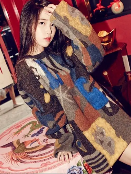 Sebagai seorang publik figur,  IU kerap menuai banyak pujian tentang penampilannya yang tetap setia dengan gaya imutnya.  (via instagram@dlwlrma/Bintang.com) 