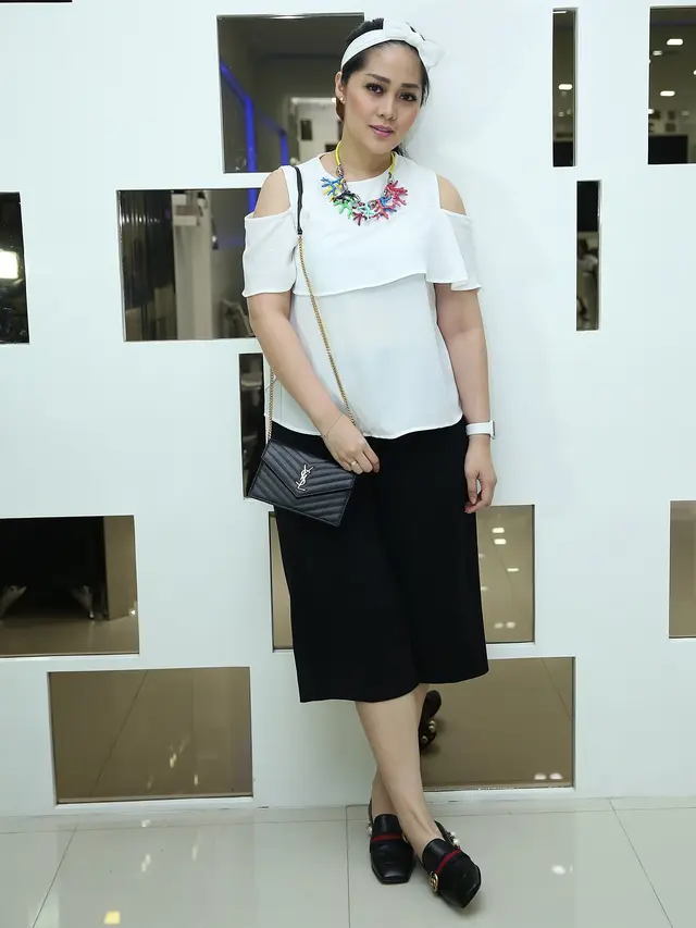 [Bintang] Gracia Indri