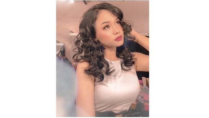 Tenny Amelia Putri (Sumber: Instagram/@tennyameliaputri)