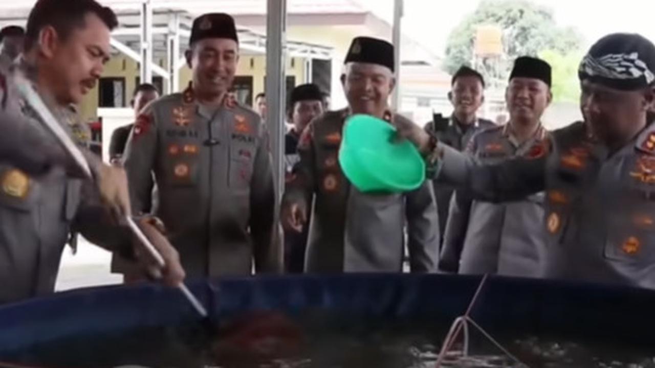 Dua Jenderal Datangi Rumah Dinas Kapolres Serang, Salut Lihat Kolam Ikan Lele & Nila
