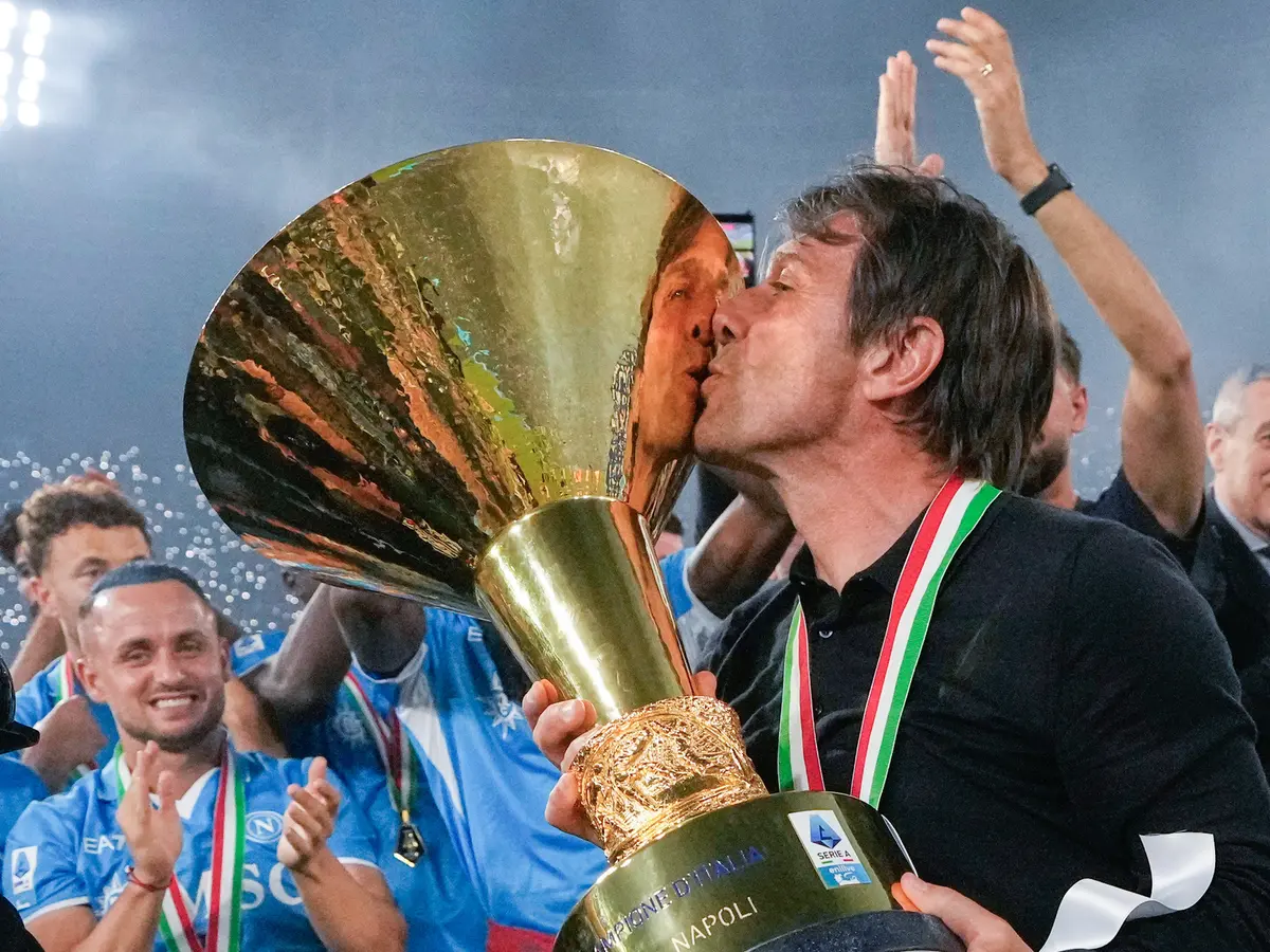 Misi Berat Antonio Conte: Mampukah Pertahankan Scudetto Bersama Napoli? -  Bola Liputan6.com