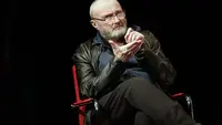 Phil Collins Sebut Kondisi Ginjalnya Berantakan: Mungkin Aku Terlalu Banyak Minum