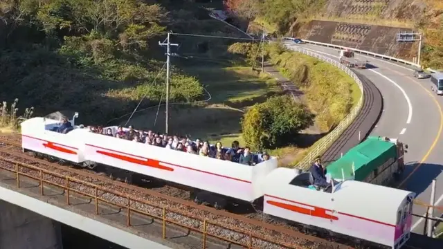 kendaraan di jalur kereta di Jepang menggunakan bahan bakar kuah ramen
