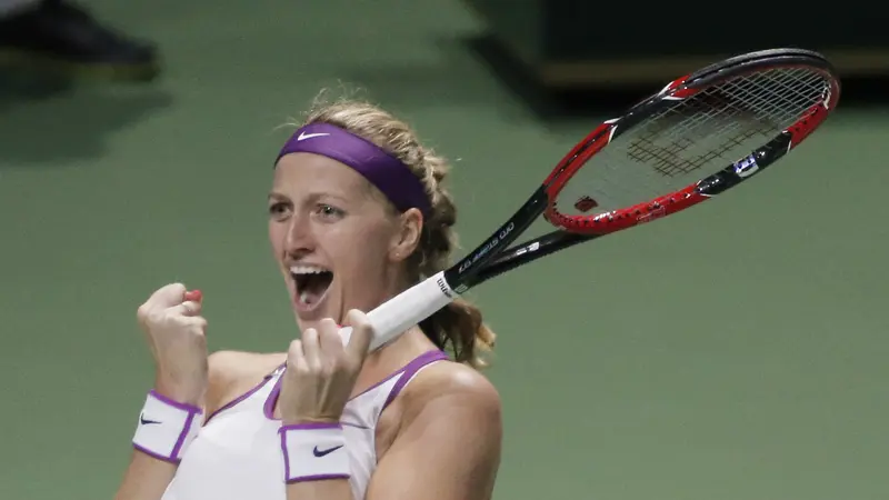 Petra Kvitova Kalahkan Sharapova di semifinal WTA Finals