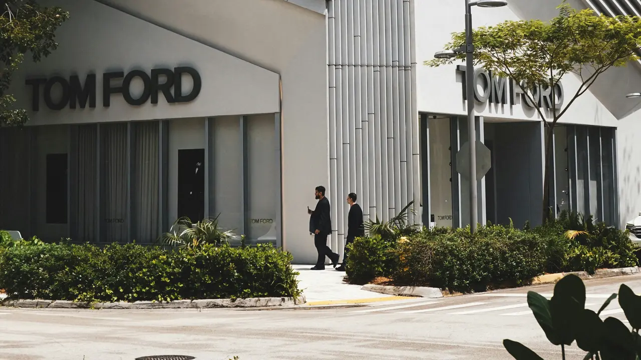 Bikin Geger, Brand Tom Ford Tersangkut Skandal Dugaan Gratifikasi Seks pada Klien Super-VIP