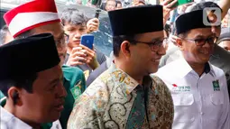 Anies Baswedan menerima pinangan DPW PKB DKI Jakarta untuk maju dalam Pemilihan Gubernur (Pilgub) Jakarta 2024. (Liputan6.com/Herman Zakharia)