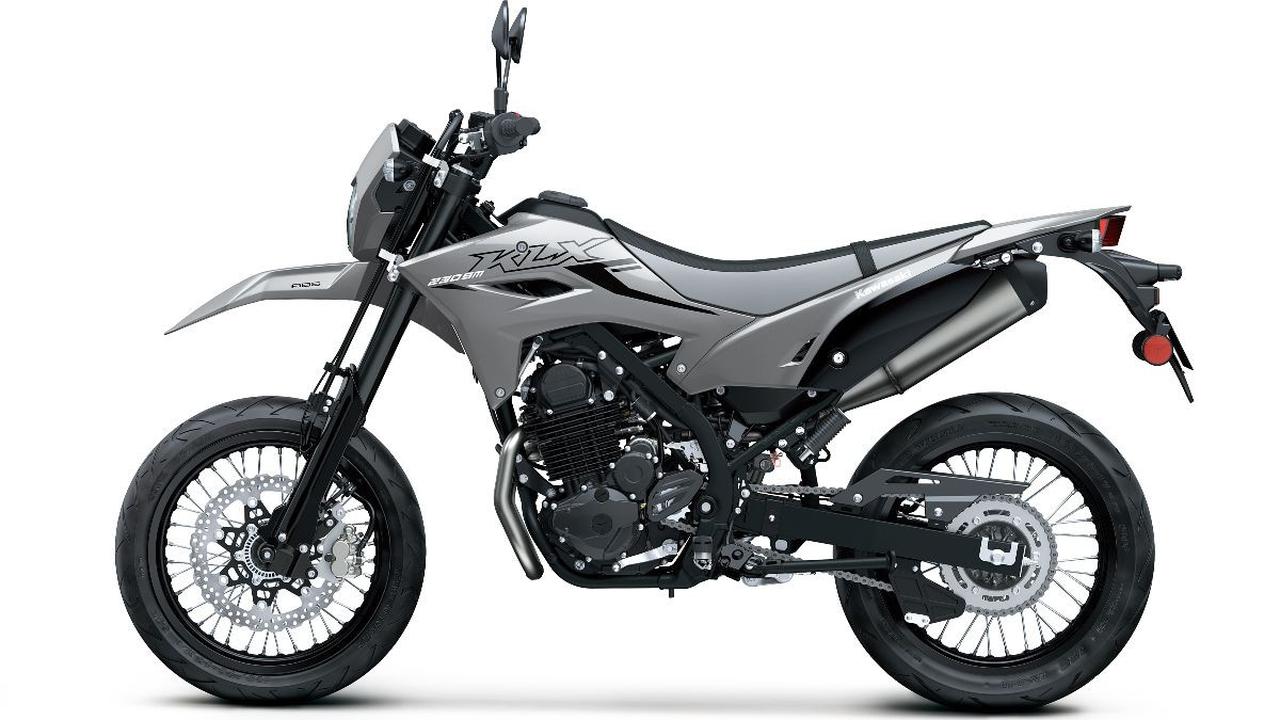 Meskipun lebih kecil, box filter udara tetap menyediakan ruang yang cukup untuk asupan udara sambil menyesuaikan subframe belakang bagian bawah