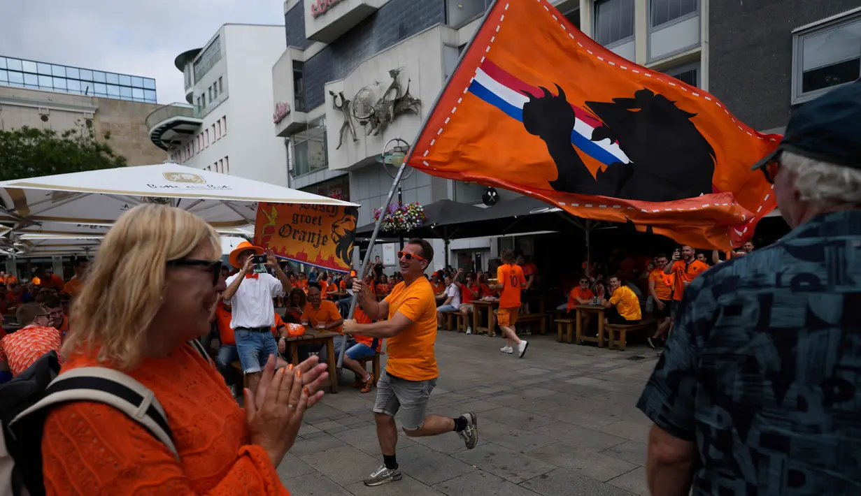 Pemenang laga semifinal Euro 2024 antara Belanda dan Inggris akan berhadapan dengan Spanyol yang lolos usai menumbangkan perlawanan Prancis. (AP Photo/Markus Schreiber)