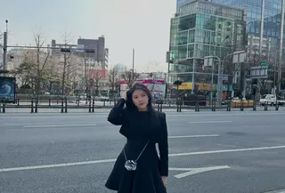 Pelantun Kupu-Kupu itu membagikan potret liburannya di Korea Selatan, yang ternyata bukan sekadar liburan biasa. [@tiaraandini].